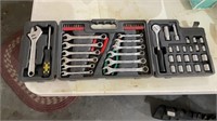 Assorted tools set