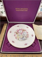 Royal Doultin Valentine’s Day plate in box