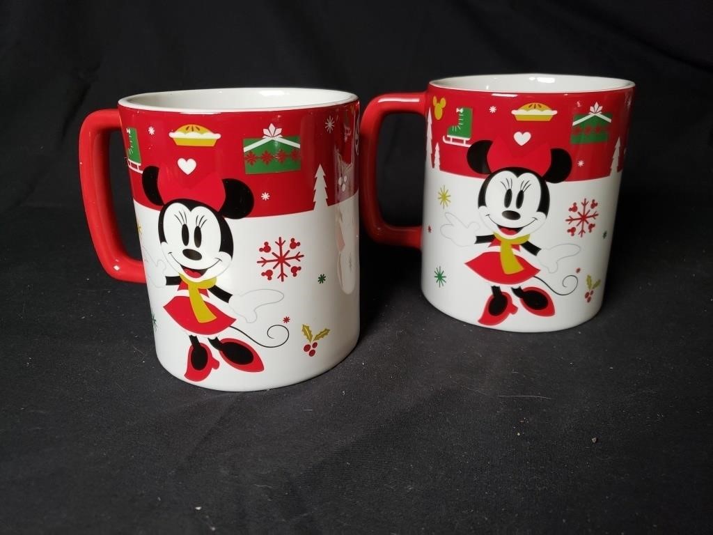 MINNIE MOUSE HOLIDAY MUGS