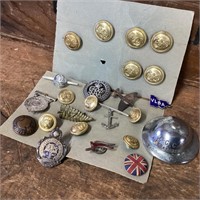 WW1 & WW2 Buttons & Badges & Sweatheart