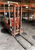 Toyota lp forklift, model FGA9, 1500lb capacity,