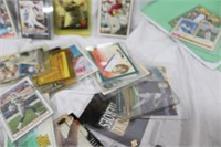 BASEBALL SPORTING CARDS