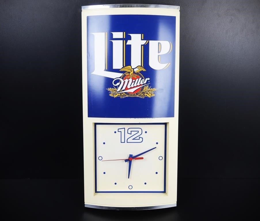 VINTAGE MILLER LITE BEER CLOCK