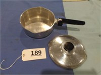 Magnalite 2 1/2 Quart Pan with Lid