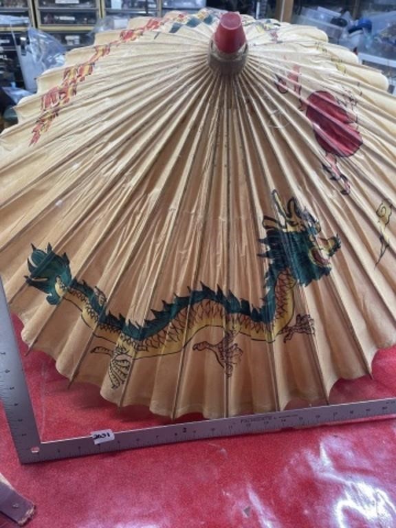 Asian parasol umbrella dragons
