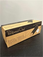 NEW - Pampered Chef Scalloped Bread Tube