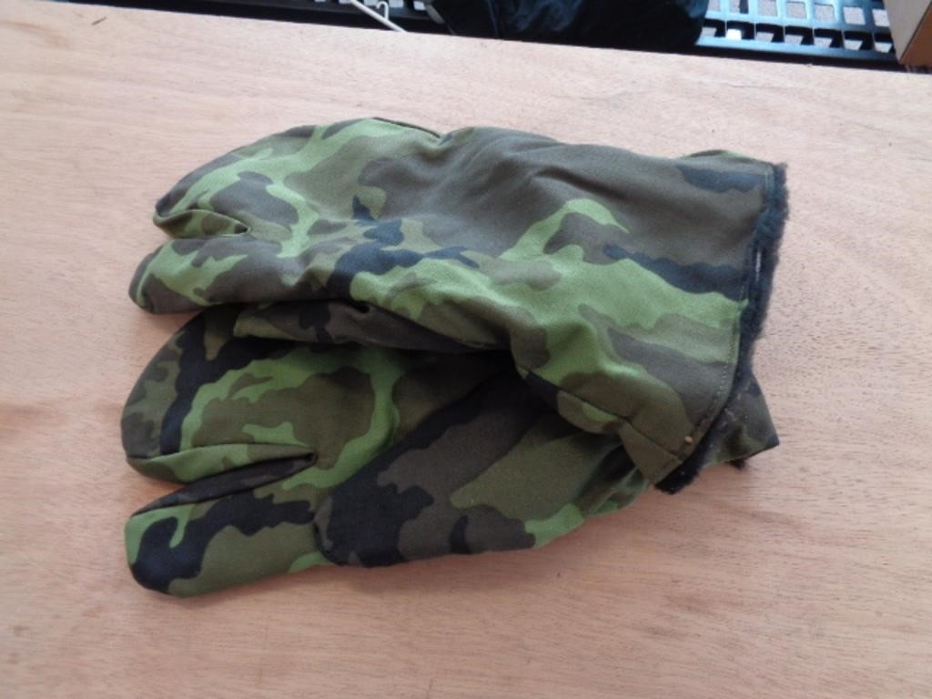 CZECH SHOOTERS MITTENS