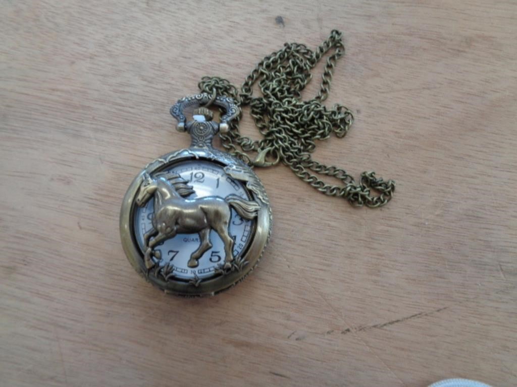 HORSE THEME QUARTZ POCKET WATCH