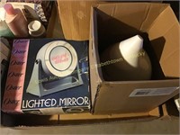 Hunter humidifier & lighted mirror