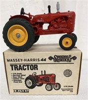 1/16 Massey-Harris 44 Tractor with Box