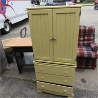 Nice wood dresser cabinet.