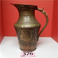 HEAVY METAL PITCHER WITH CAMEL THEME
