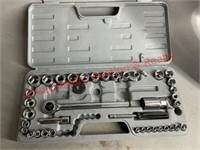 Performance Tool 52 Piece Socket Set