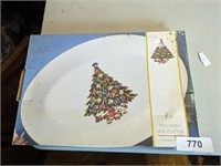 Oval Fine China Oval Platter - Christmas