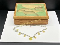 PEARL AND STONE BEADED NECKLACE WITH WOODEN BOX