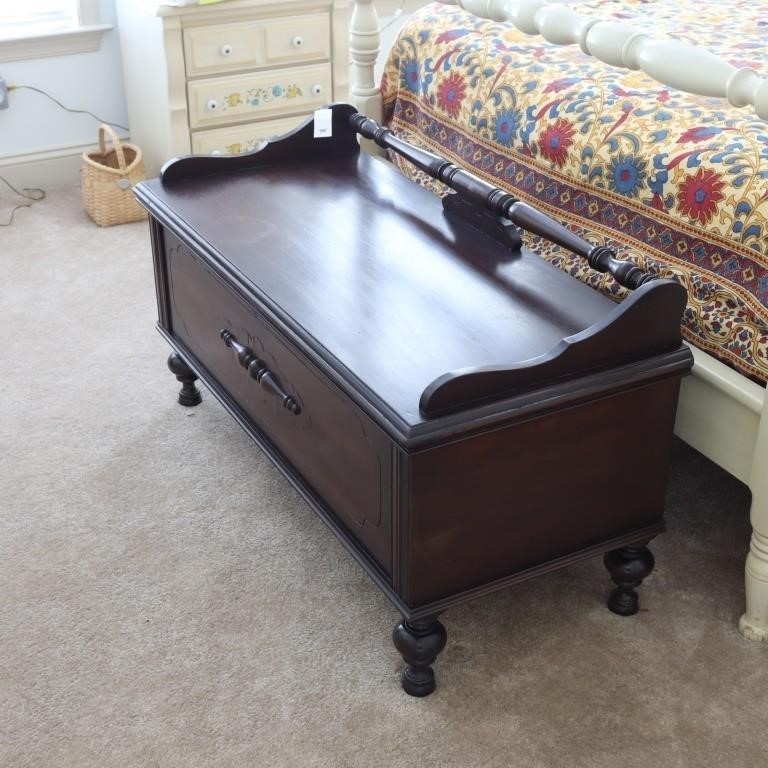 Vintage Lane cedar chest