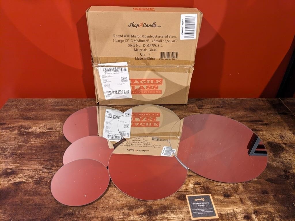 Lot of Round Mountable Wall Mirrors