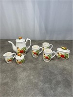 Vintage vegetable tea set with tea pot, 3 cups,