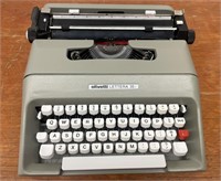 Olivetti Lettera 354-1 Portable Typewriter. With