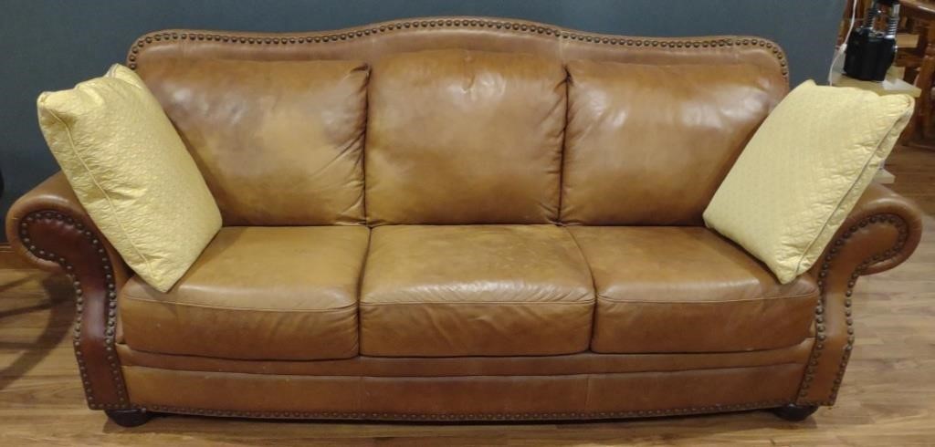 Due Linee Salotti Rivet & Leather Sofa