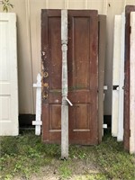 6.5 ft Wooden post