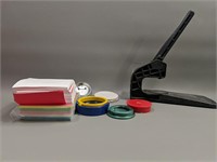 Button Press with Accessories + 2 Bags of Backings