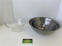Glass Pyrex Bowl and Stainless Steel Bowl Set