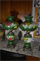 414: (2) hurricane lamps 29x17w bases are lit