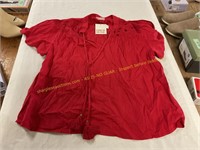 Knox Rose, women’s red shirt size L