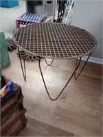 metal cast table