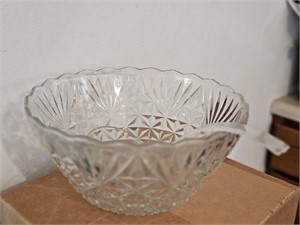 GLASS PUNCH BOWL & CUPS