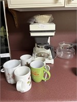 Coffee Pot & Cups