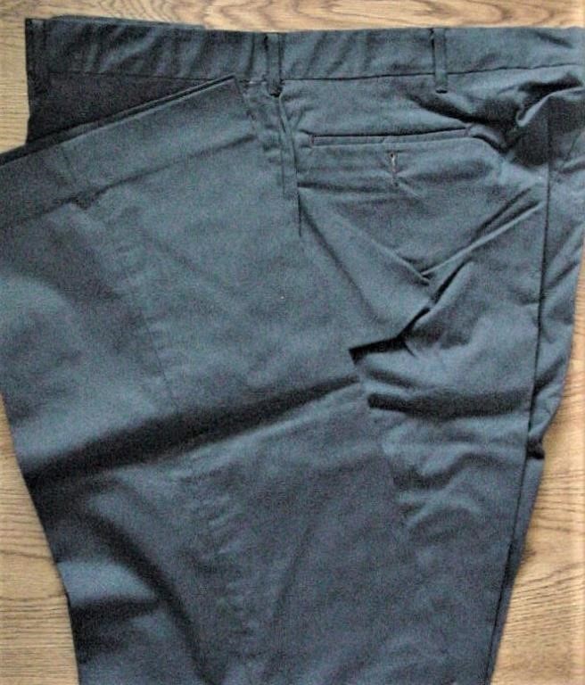 HAGGAR Casuals Men's 42-32 Navy Pants NOS