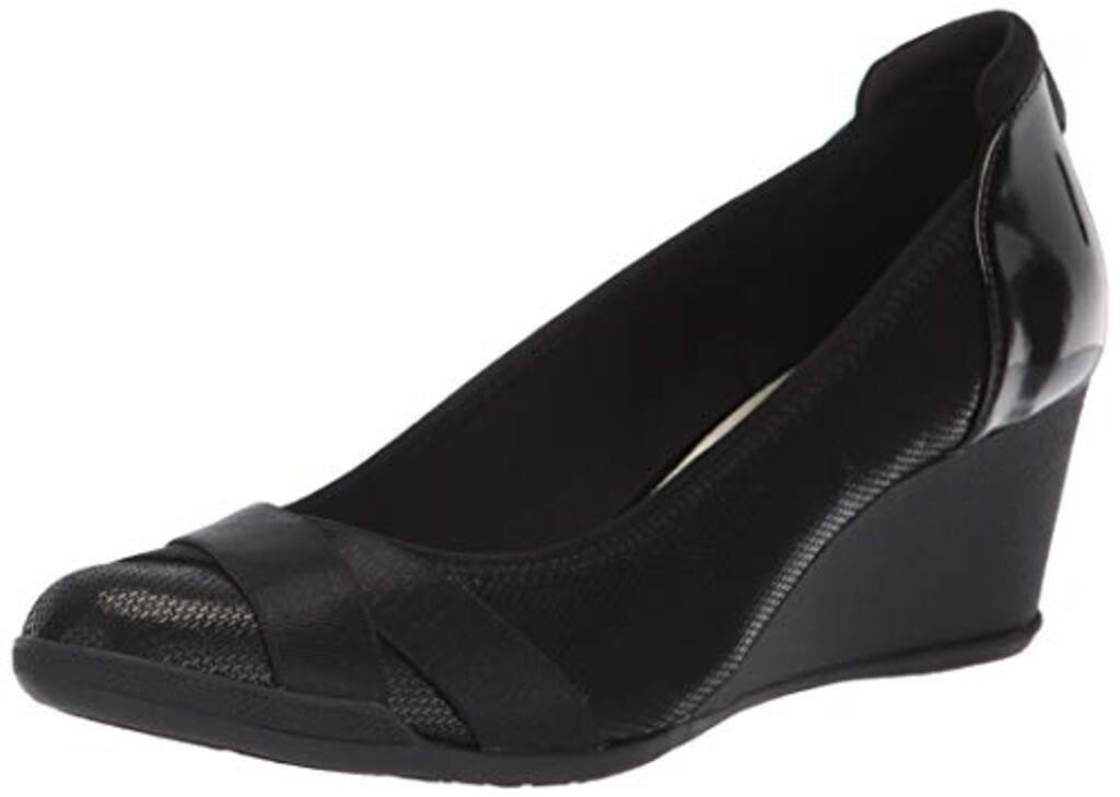 Size 7 Anne Klein Women's Timeout Wedge Heel Pump,