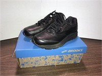 Brooks Women's "Addiction" Walking Shoe-Size 6.5