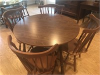 Round Table & 4 Chairs Lot A