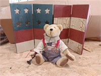 Wooden flag 16x1 & Boyd's bear