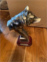 North America grey wolf statue, and double headed