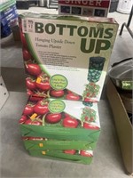 4 bottoms up hanging tomato planters