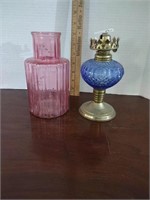 Vtg pink ribbed glass vase/jar. Small blue oil