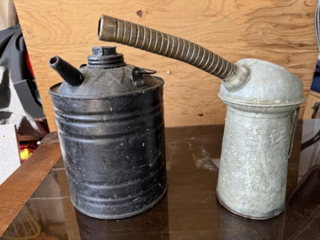 2 Oil Cans