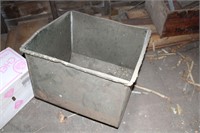 24X26 METAL/COPPER TUB