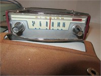 PORTABLE TRANSISTOR CAR RADIO