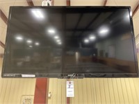 Sanyo 42in Flat Screen Tv w/ Wall Mount