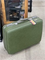 Vintage American tourister suitcase