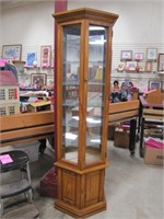 Lighted/mirrored 7 shelf 3 sided display case