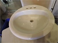 New White Porcelain  Sink