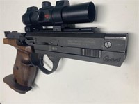Baikal IZH-35M .22LR Pistol ( shipping available )