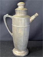 Vintage silver metal cocktail shaker/