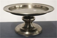 Metal pedestal